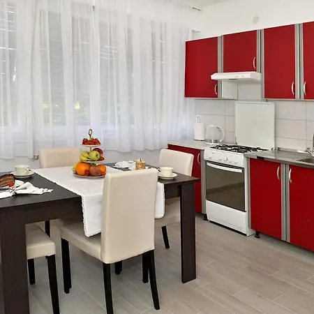 Studio Holiday Apartment